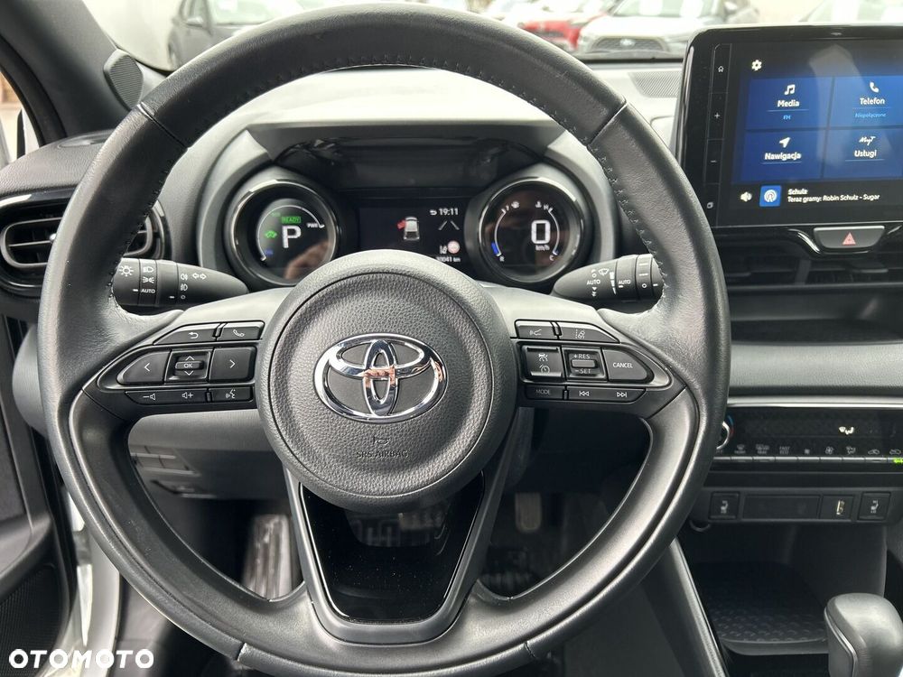 Toyota Yaris - 16