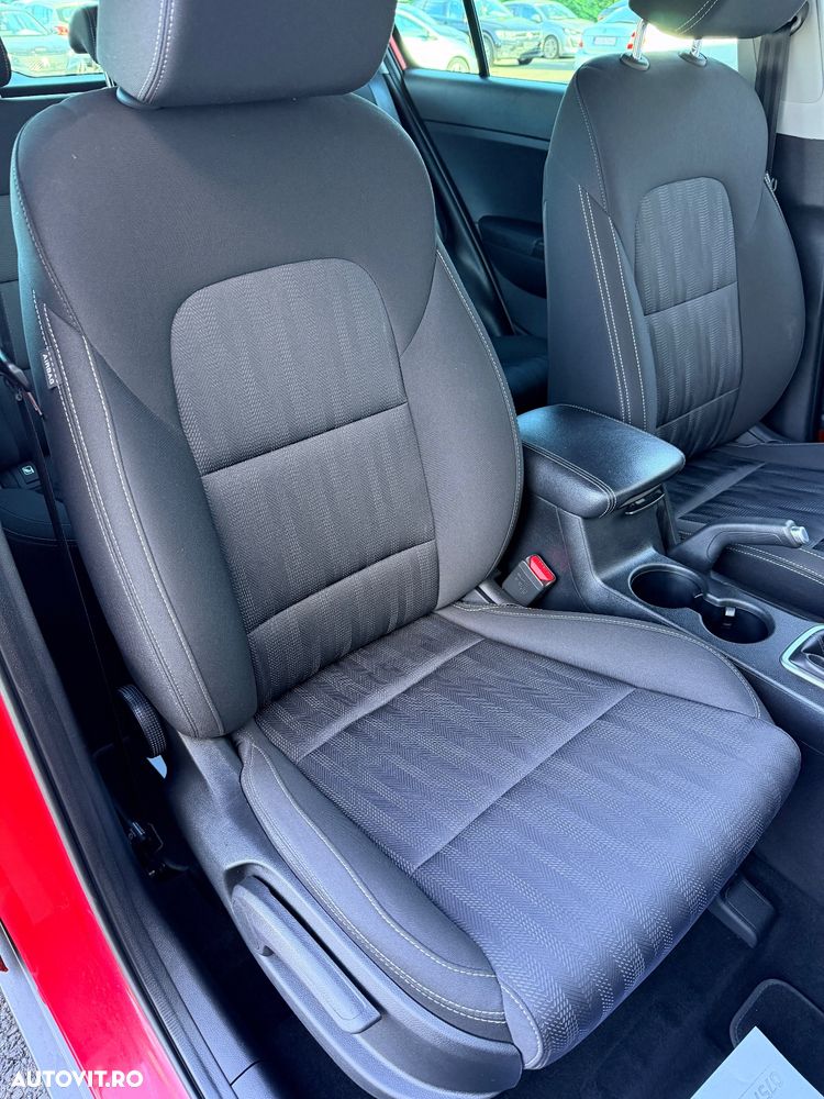 Kia Sportage 1.6 GDI 2WD Dream-Team Edition - 16