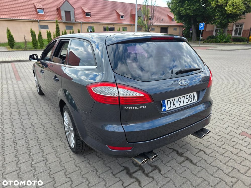 Ford Mondeo 2.5 Titanium - 13
