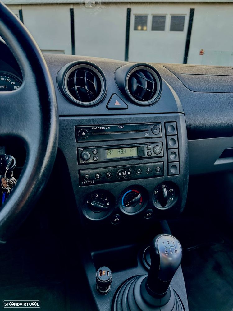 Ford Fiesta - 7