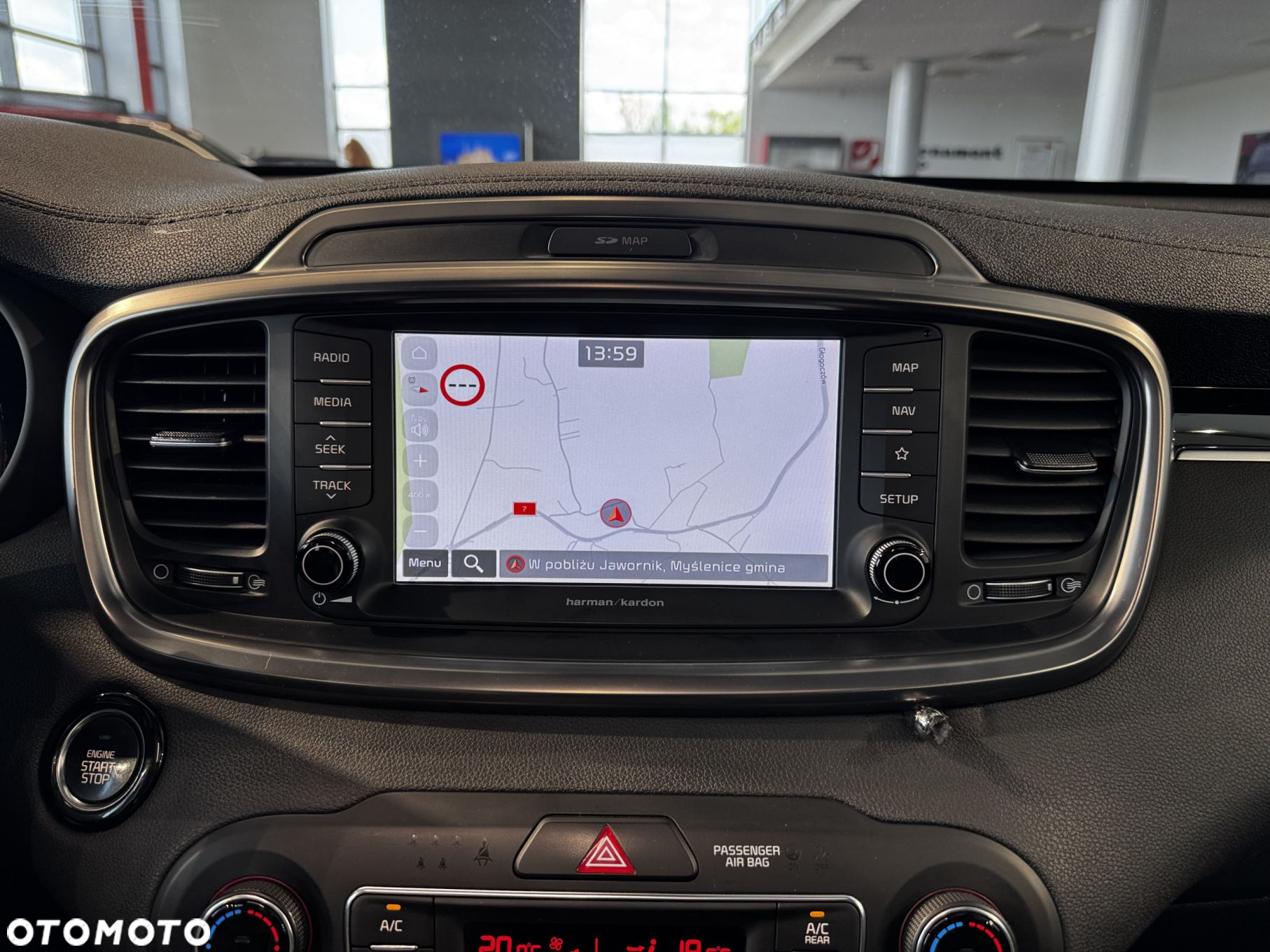 Kia Sorento - 33
