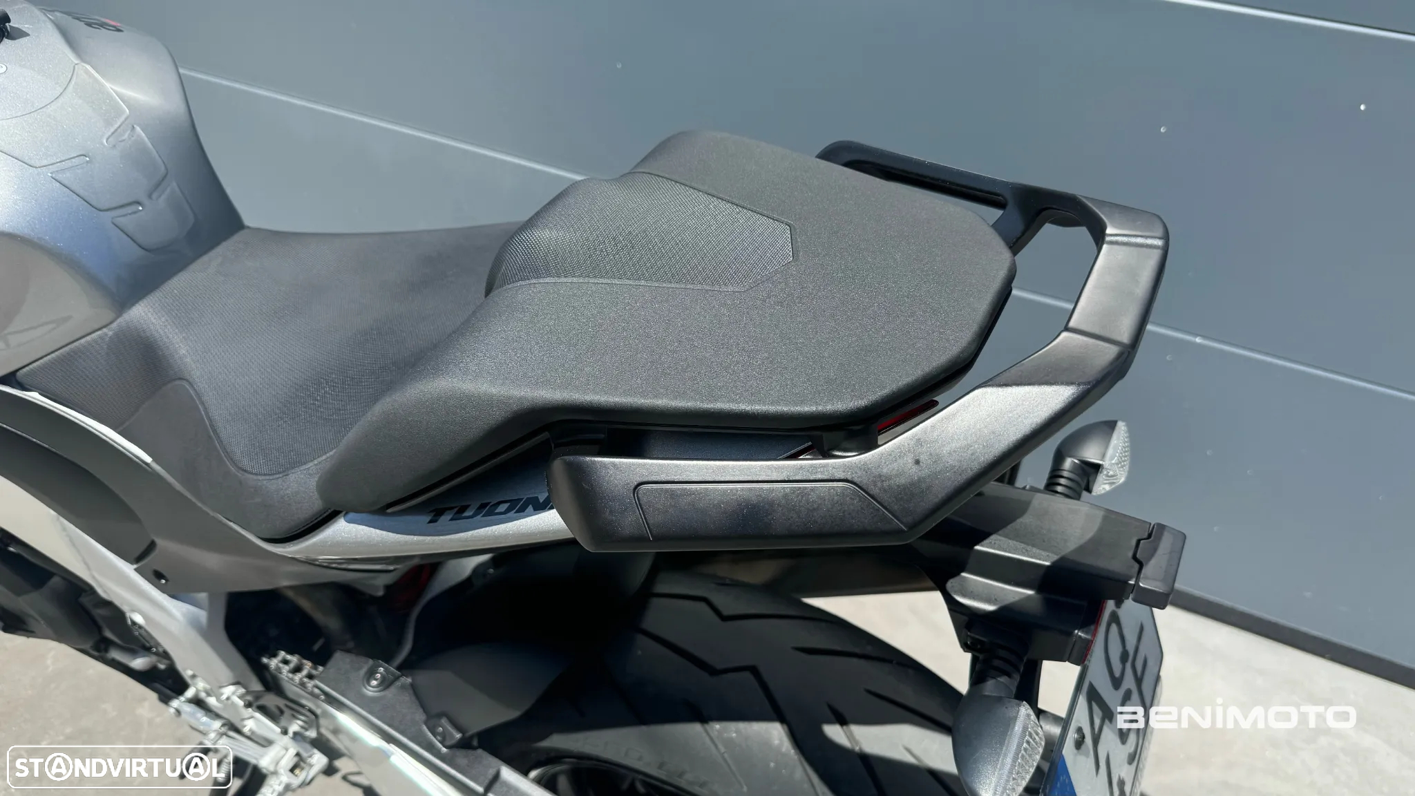 Aprilia Tuono V4 - 16