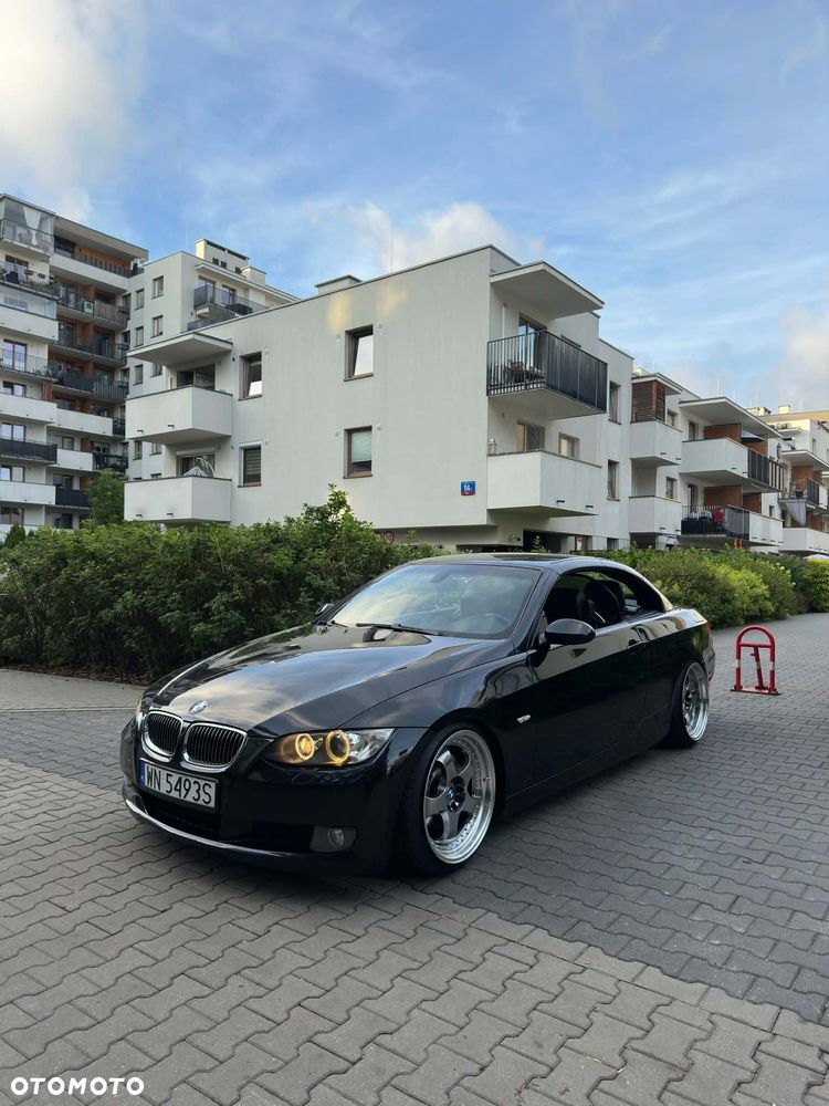 BMW Seria 3 330i - 24