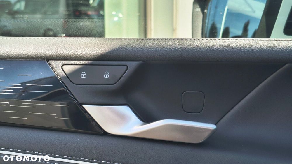 Volkswagen Tiguan - 13
