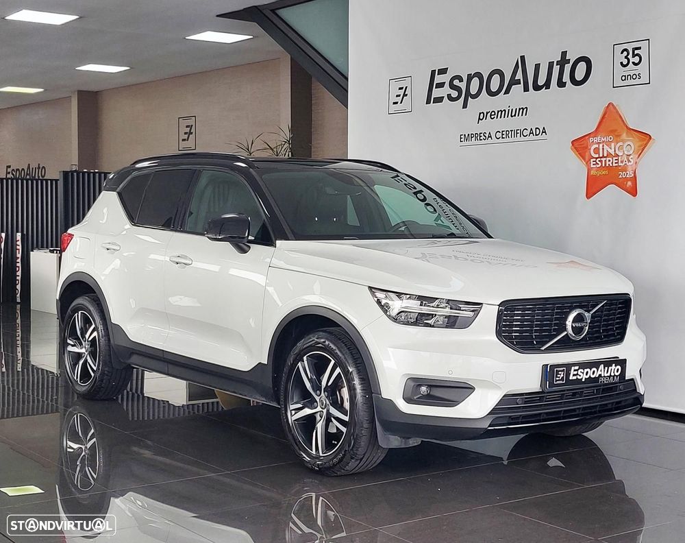 Volvo XC 40 1.5 T2 Momentum Plus - 1