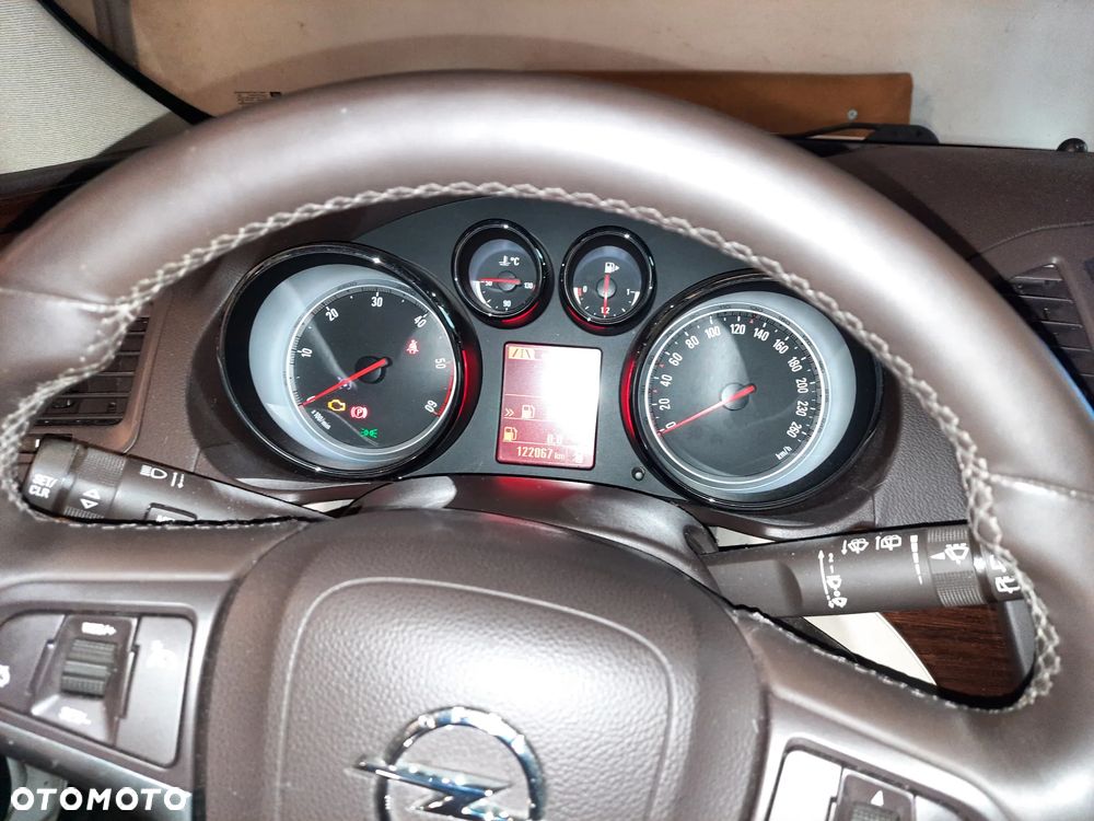 Opel Insignia 2.0 CDTI Cosmo - 3