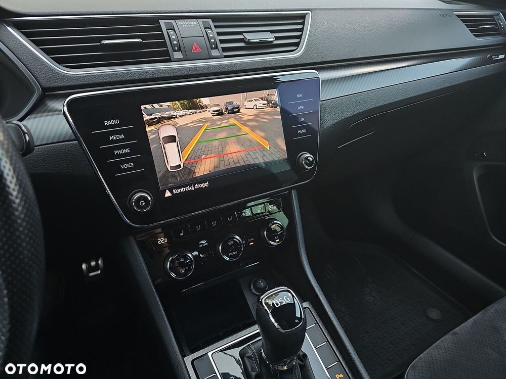 Skoda Superb 2.0 TDI Sportline DSG - 18