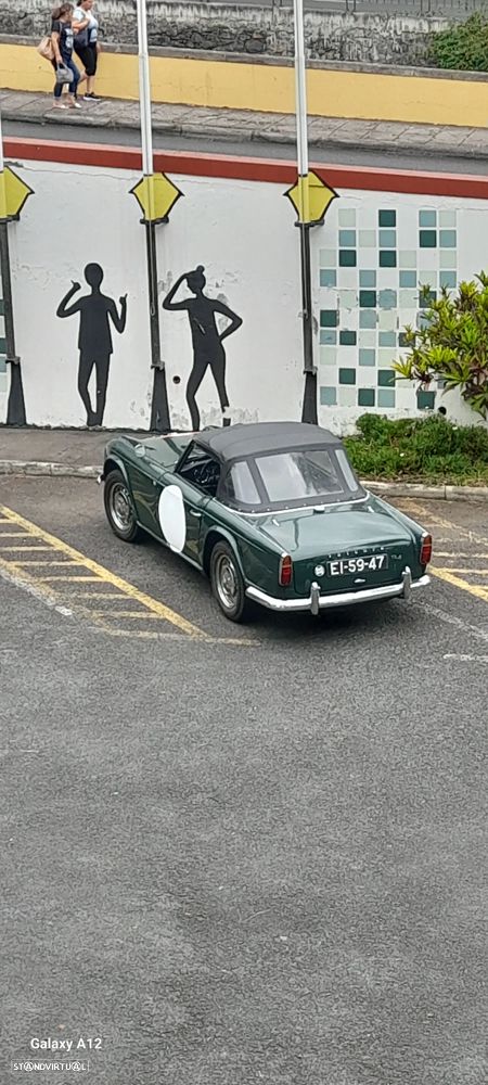 Triumph TR4 - 8