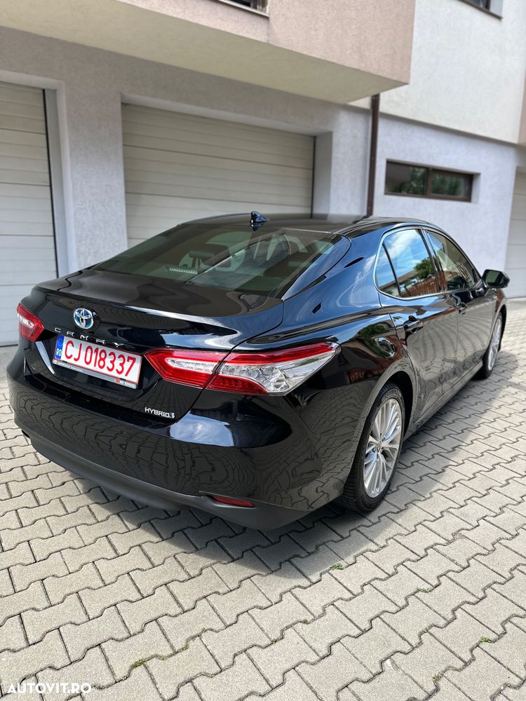 Toyota Camry 2.5 Dynamic - 6