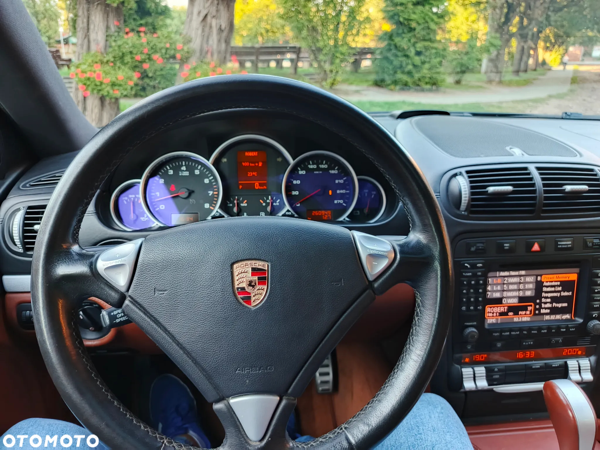 Porsche Cayenne - 34