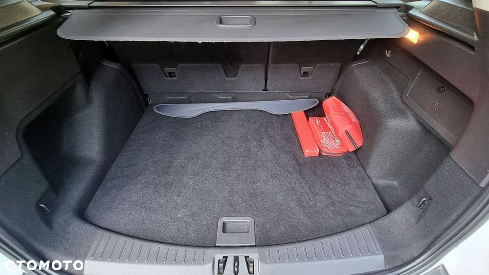 Ford Kuga - 22