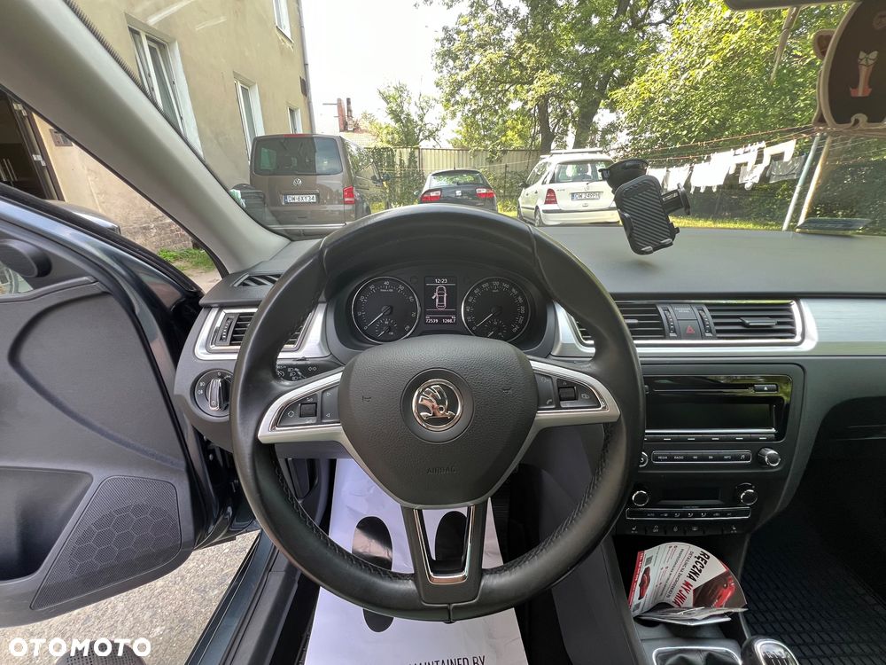 Skoda RAPID 1.2 Active - 19