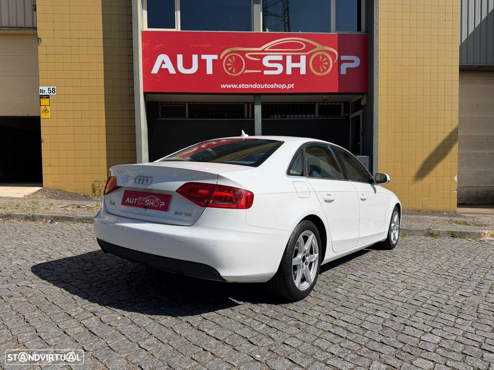 Audi A4 2.0 TDI Advance - 8