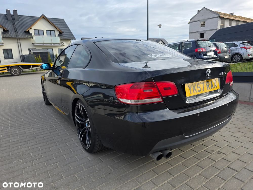 BMW Seria 3 325i - 4
