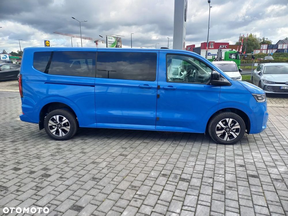 Volkswagen Caravelle - 14