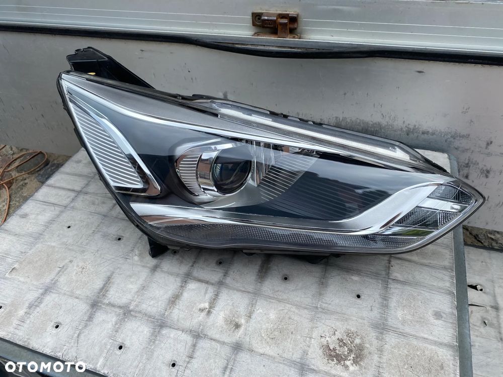 lampa ford c max II bi xenon led  prawa eu cała - 1