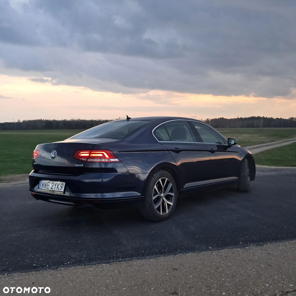 Volkswagen Passat 1.8 TSI BMT Comfortline - 10