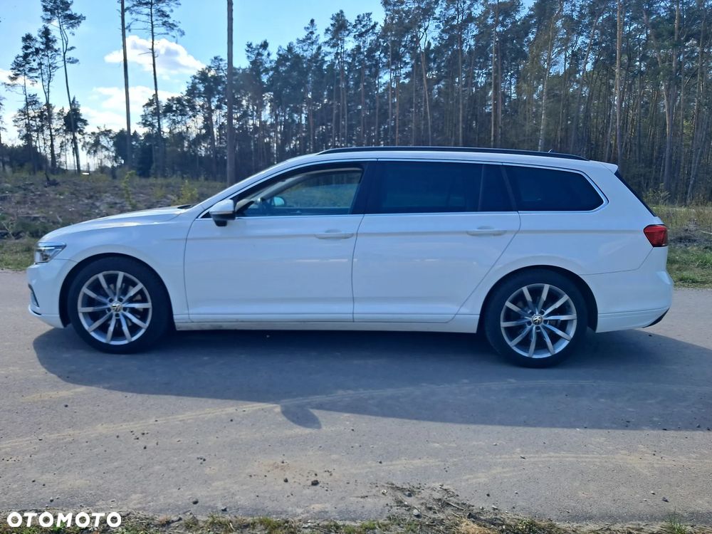 Volkswagen Passat 2.0 TDI SCR DSG Business - 4