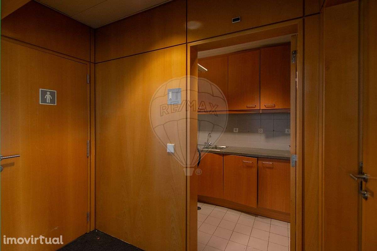 Escritório  para arrendamento - Grande imagem: 4/14