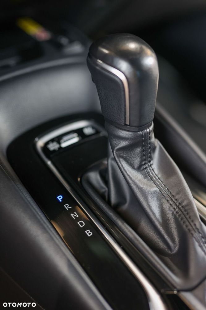 Toyota Corolla 1.8 Hybrid Comfort - 35