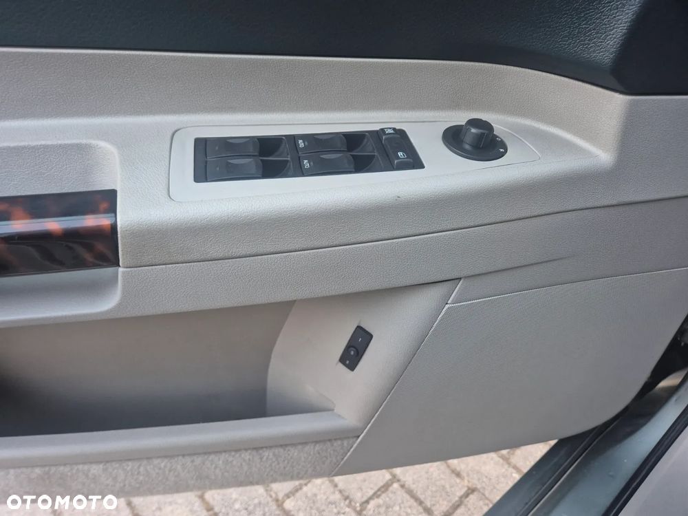 Chrysler 300C 5.7 V8 Hemi - 20