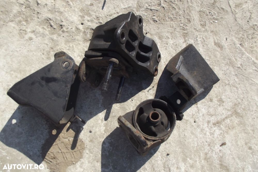 Suport motor Hyundai Santa 2 an 2006-2012 suporti cutie motor Santa Fe - 1