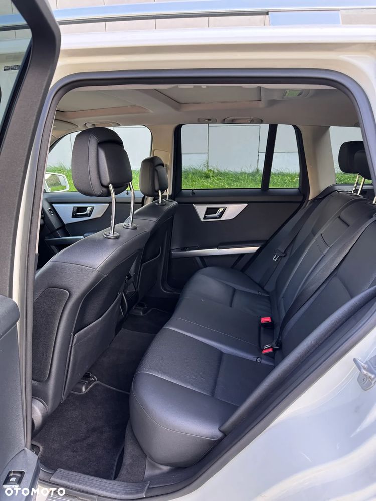 Mercedes-Benz GLK 350 4-Matic - 13