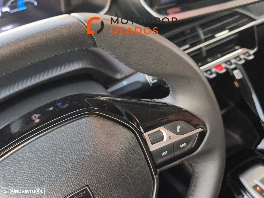 Peugeot 208 1.2 Hybrid Allure e-DCS6 - 18