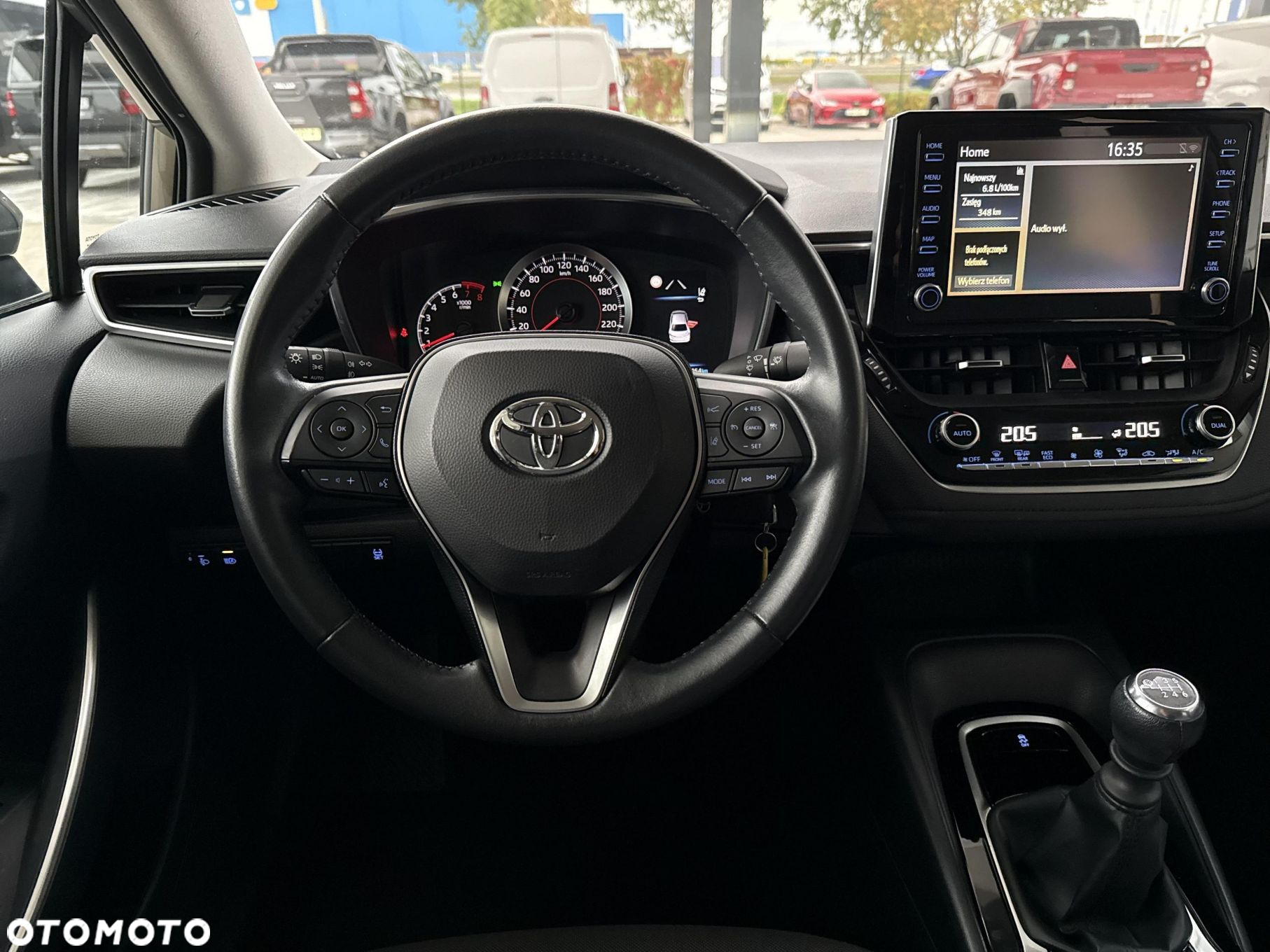 Toyota Corolla - 12
