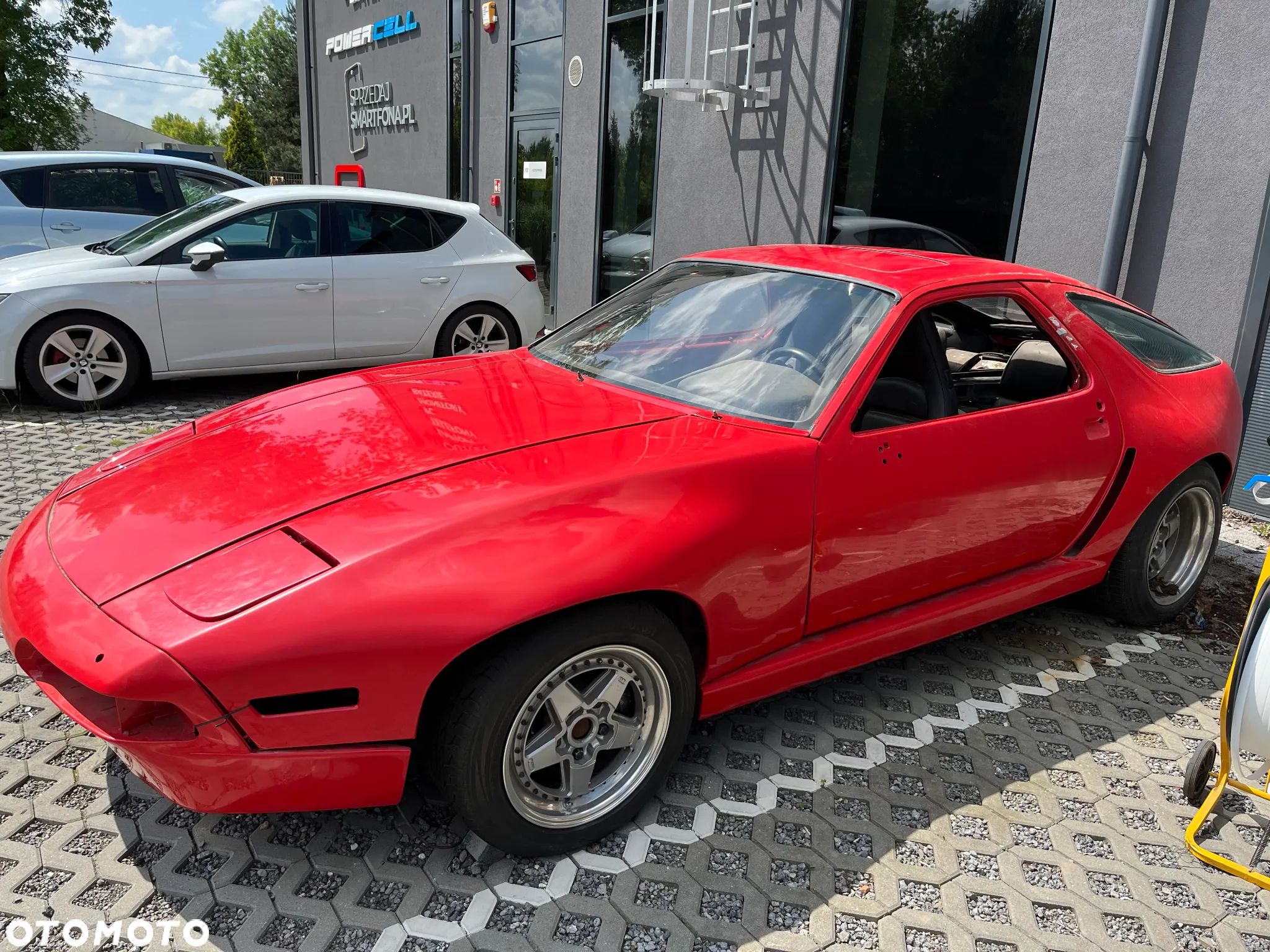 Porsche 928 S4 - 1