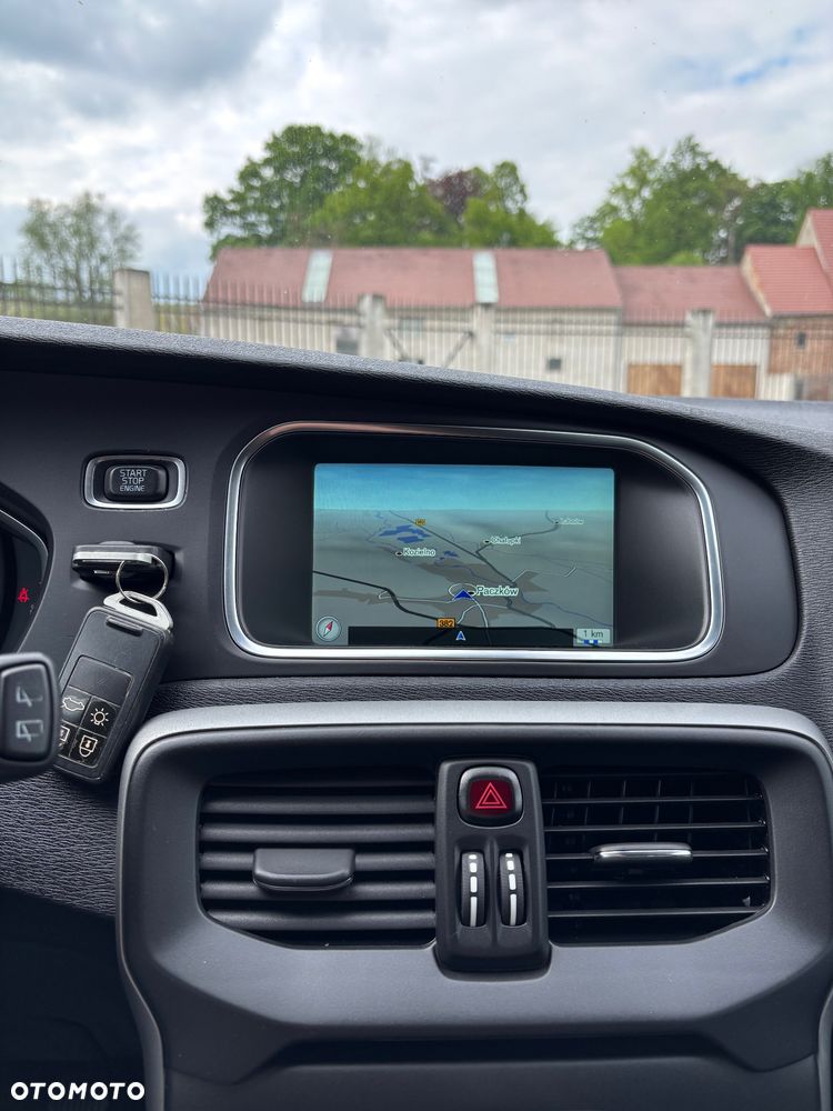 Volvo V40 D2 Momentum - 21