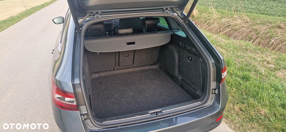 Skoda Superb 2.0 TDI 4x4 Sportline DSG - 7