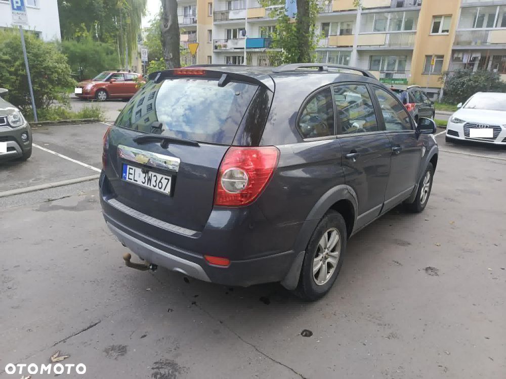 Chevrolet Captiva 2.4 LS - 2