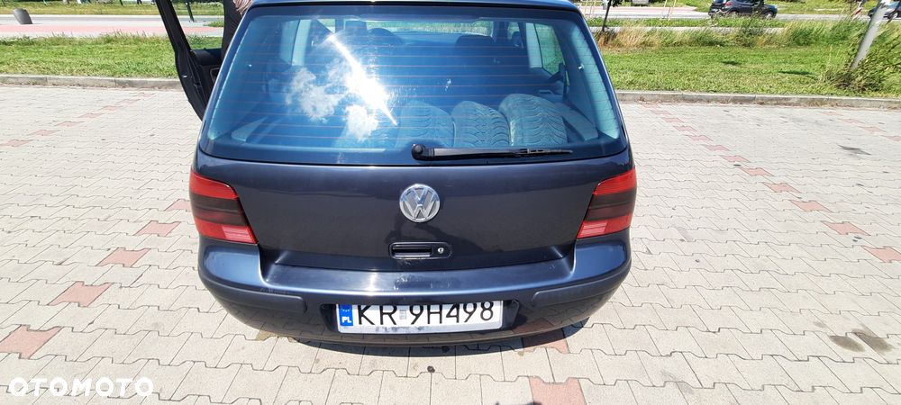 Volkswagen Golf 1.6 Comfortline - 13