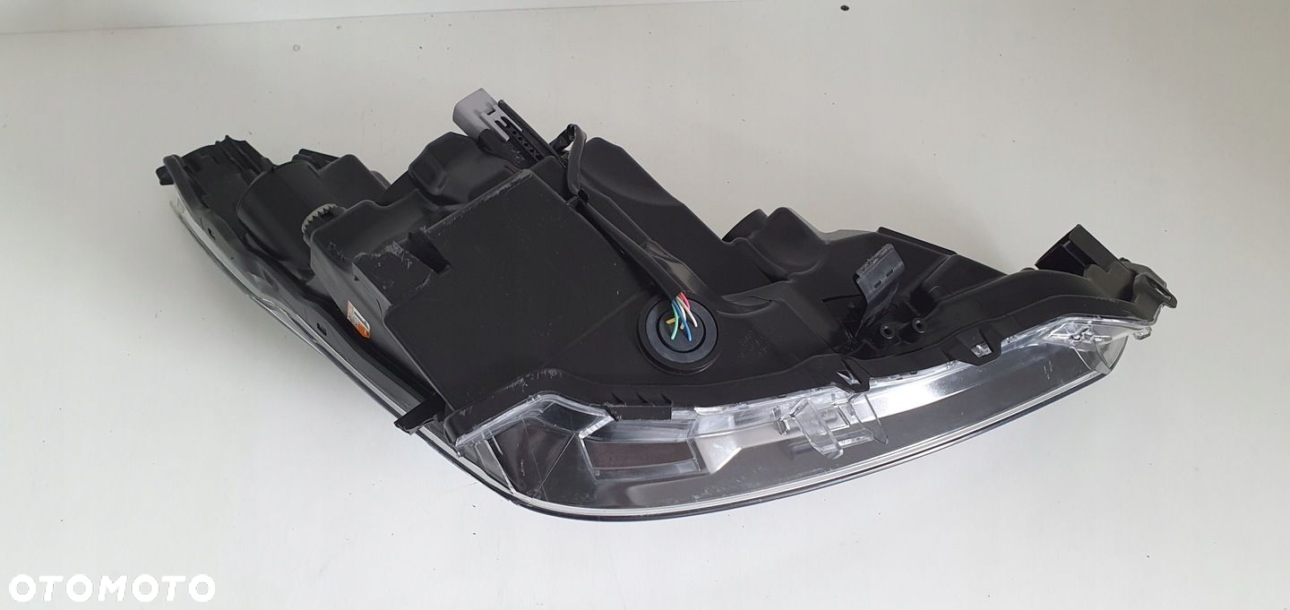 TOYOTA AYGO II LIFT LAMPA LEWY PRZÓD - 5