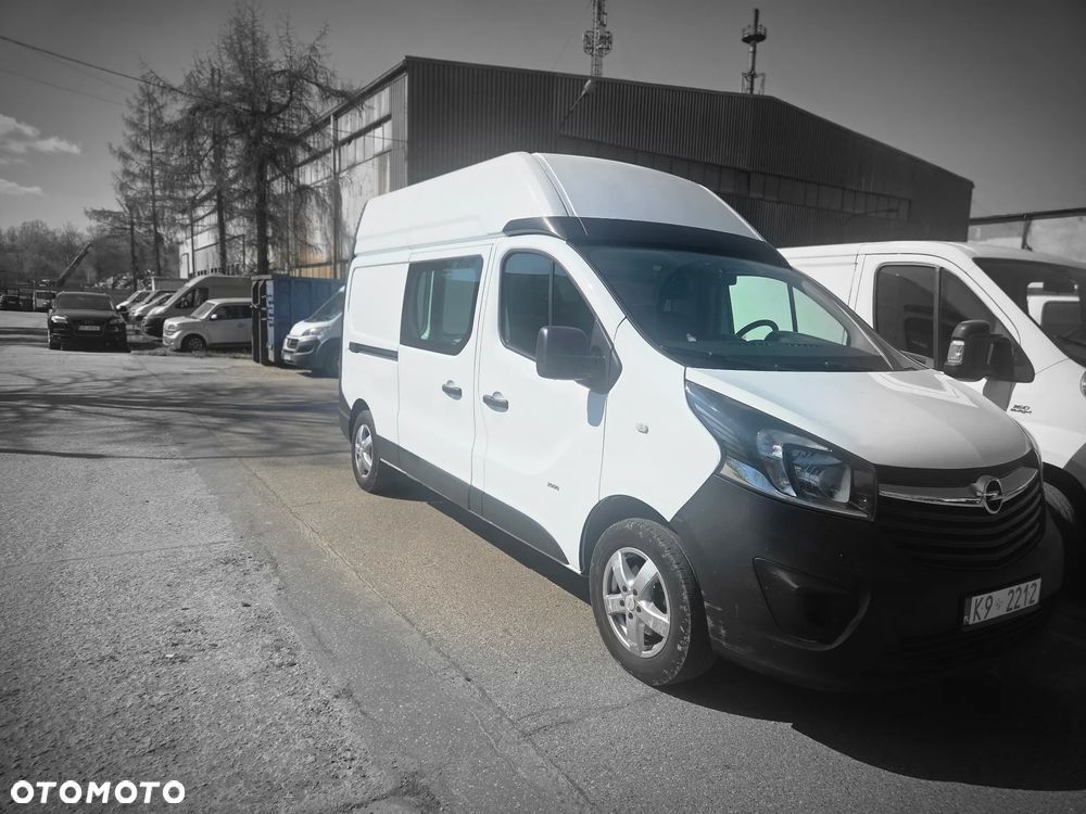 Opel Vivaro - 1