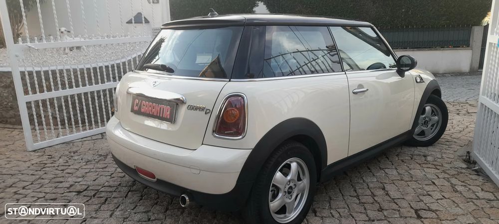 MINI 3 Portas Cooper D - 5