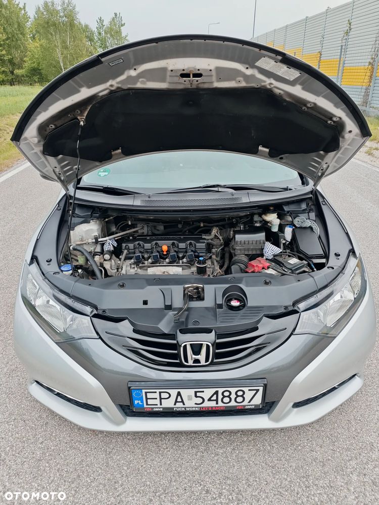 Honda Civic 1.8 i-VTEC Sport - 29