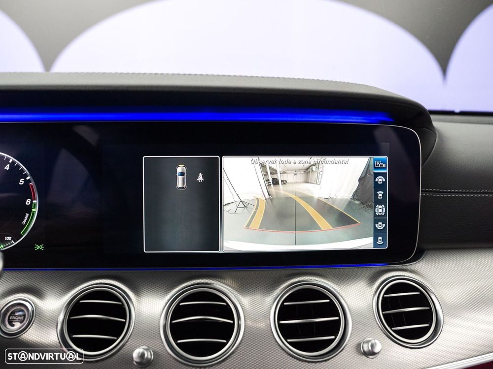 Mercedes-Benz E 300 de AMG Line - 32