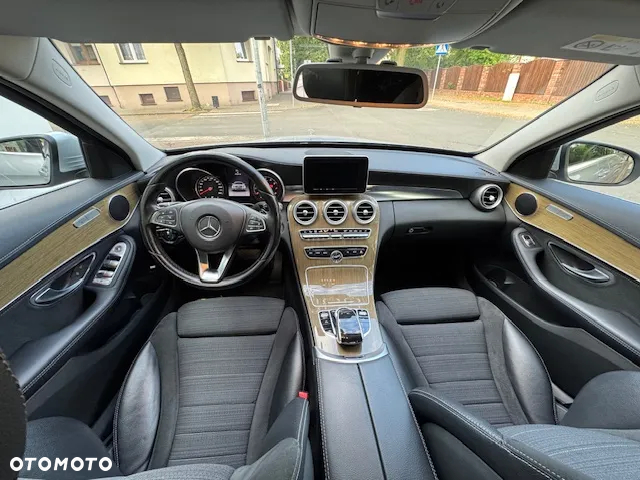 Mercedes-Benz Klasa C 180 7G-TRONIC - 17