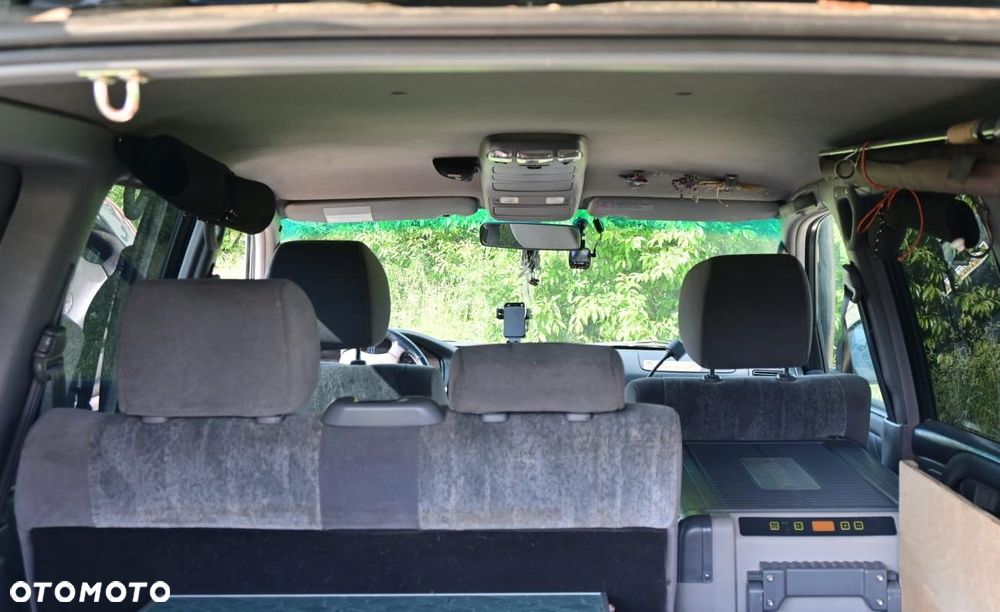 Toyota Land Cruiser 100 - 13