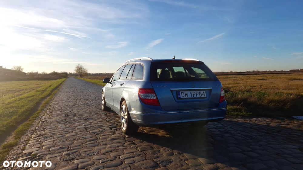 Mercedes-Benz Klasa C 250 CDI BlueEff Avantgarde - 31