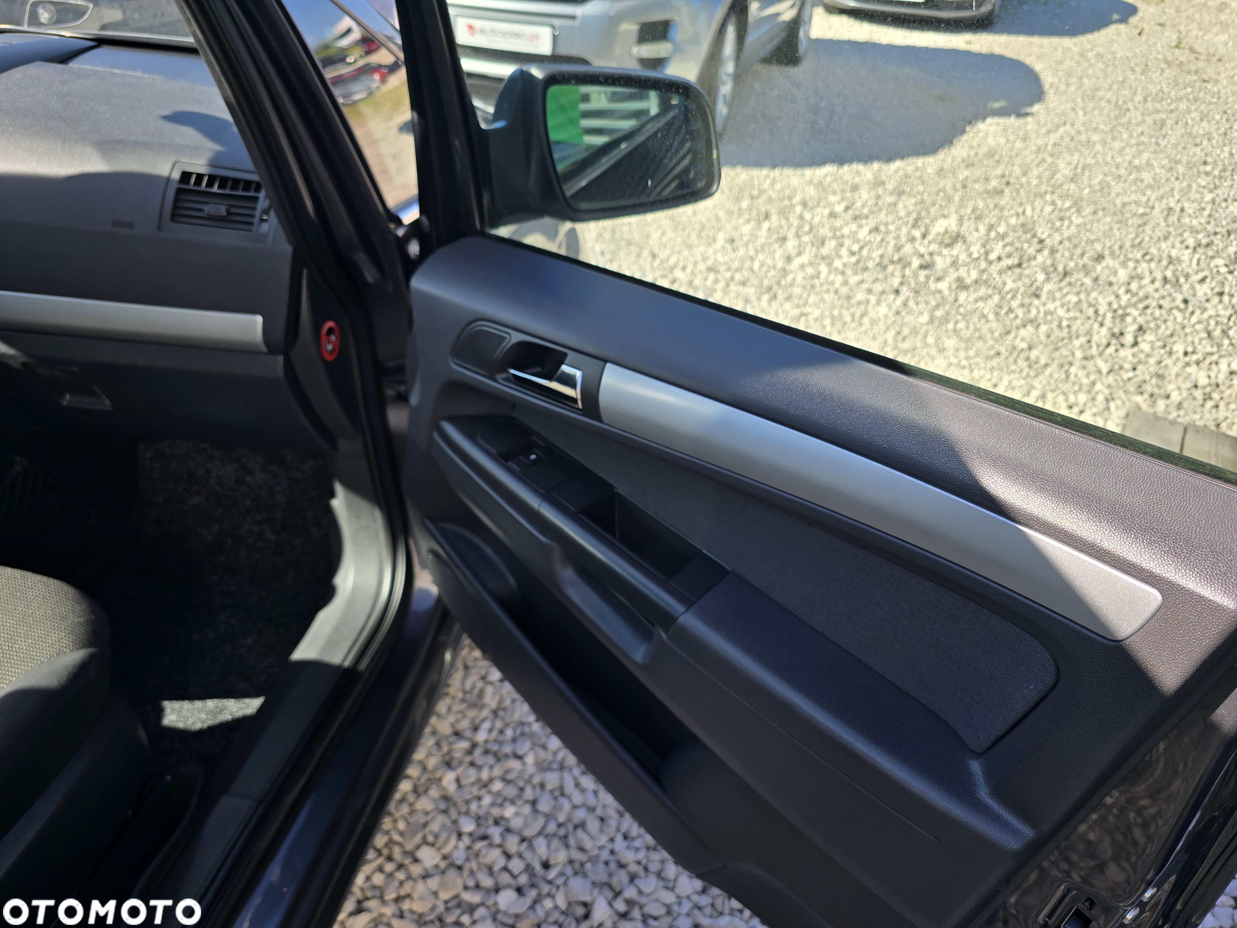 Opel Zafira 1.8 Cosmo EU5 - 23