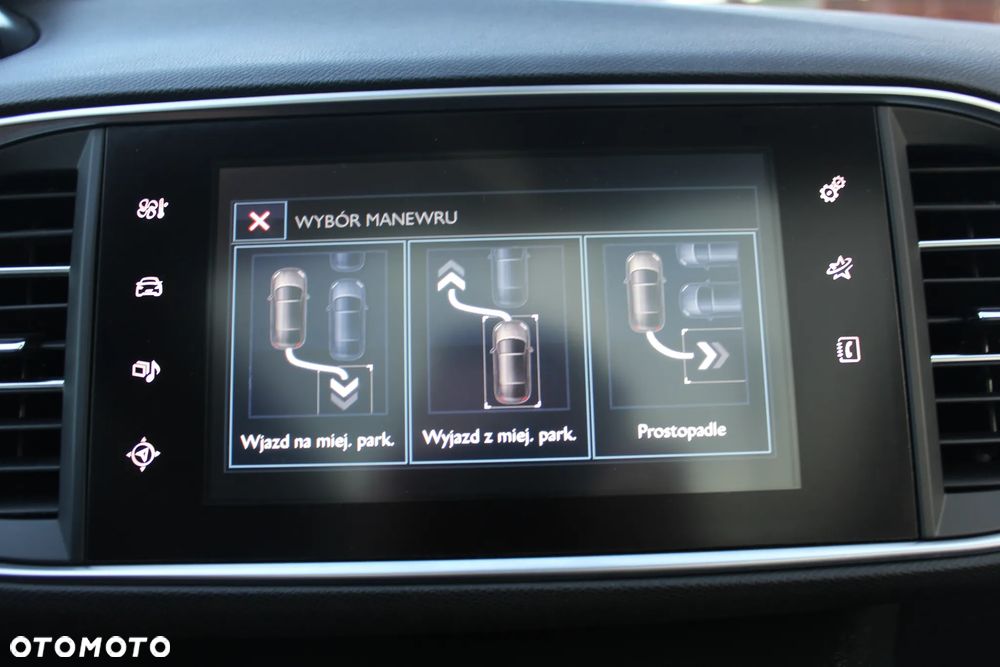 Peugeot 308 1.2 PureTech Allure S&S - 28