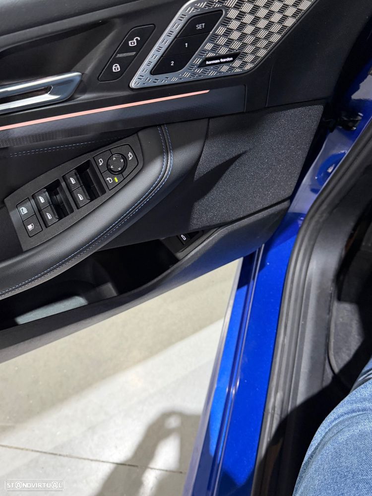 BMW 225xe Active Tourer - 49