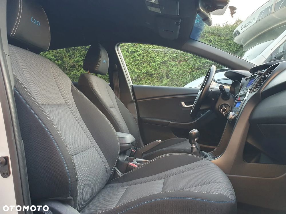 Hyundai i30 1.6 GDI BlueDrive Premium - 13