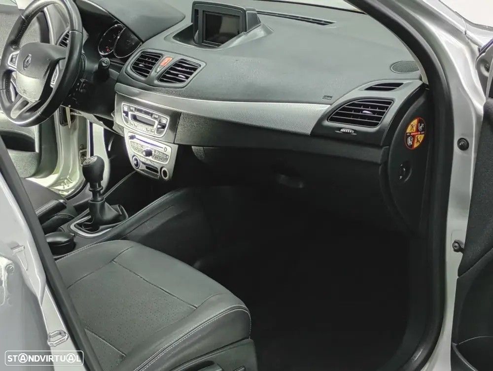 Renault Fluence 1.5 dCi Exclusive — fotografia 22