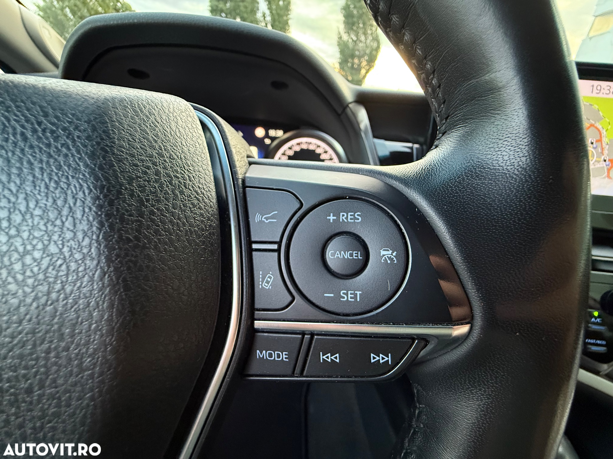 Toyota Camry 2.5 Hybrid Exclusive - 26