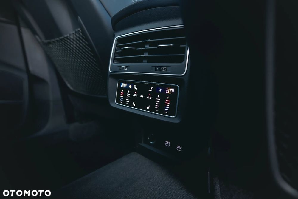 Audi Q8 SUV TFSI quattro 250 kW tiptronic S line business - 9