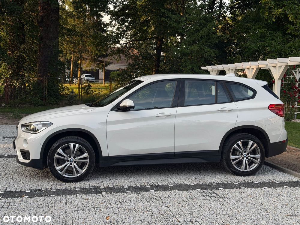 BMW X1 sDrive18d Business Edition - 6